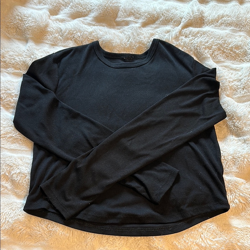 Old navy, Sizing was 10-12, has thumb holes